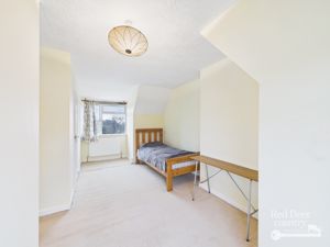 Bedroom- click for photo gallery